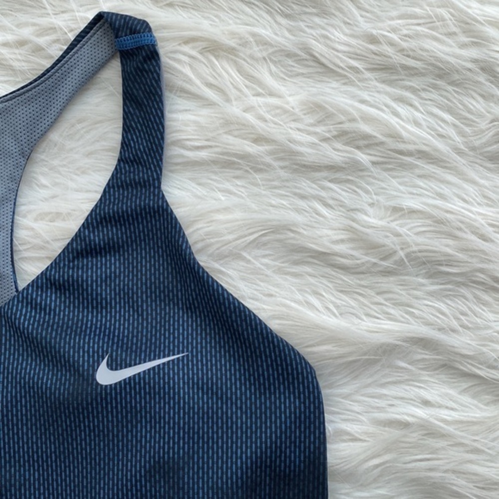 Nike | Dri-Fit Printed‎ Tank Top - Picture 4 of 13